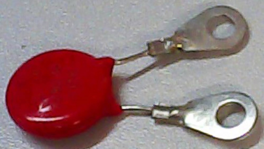 VARISTOR < Littelfuse Radial Lead Metal Oxide Varistors, LA Series