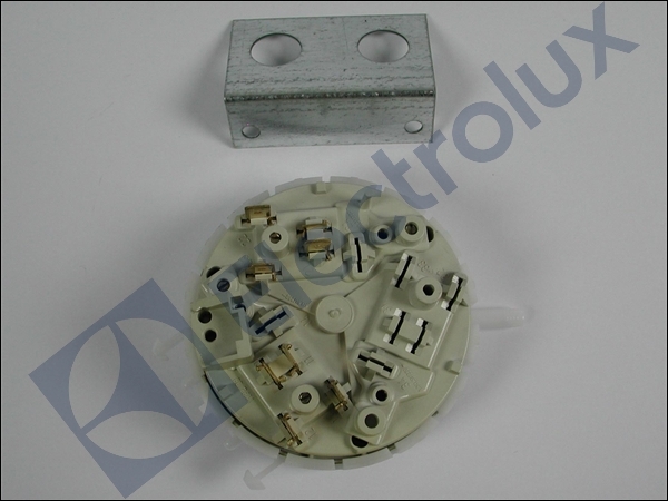 SQUADRET PRESSURE SWITCH 16A 250V TYPE 39